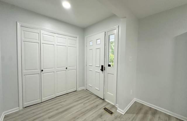 13113 LAUREL GLEN Road Gallery 4