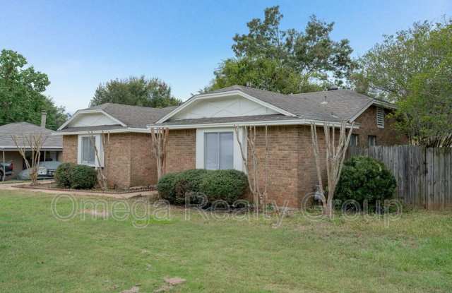 111 Thames Dr photos photos