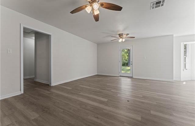 219 WILDWOOD Drive Gallery 2