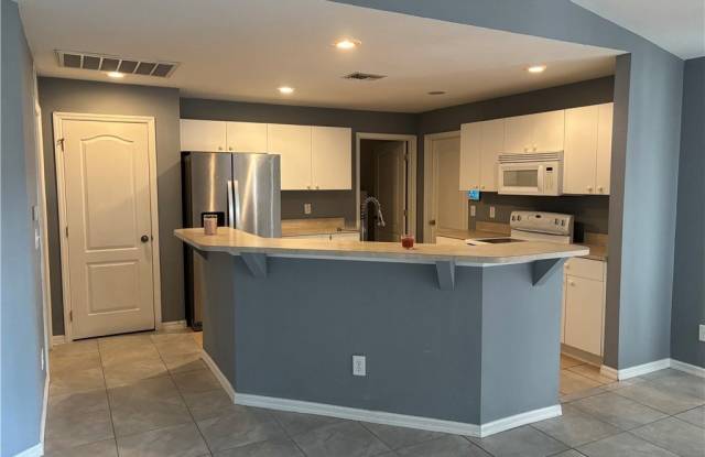 2514 56th Street W Gallery 2