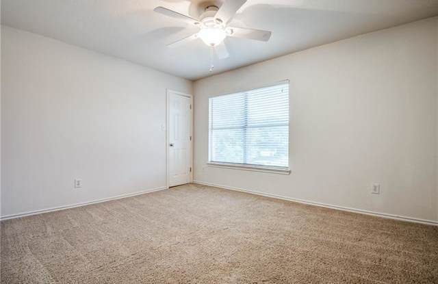 325 Cortland Circle Gallery 2