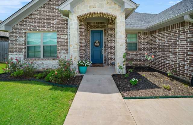 11479 Lindsey Garden Gallery 2