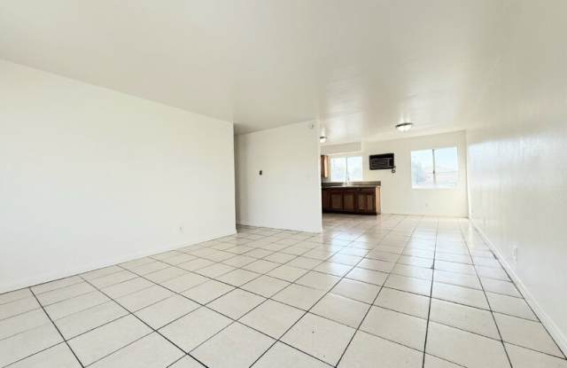 1142 South Eastman Avenue photos photos