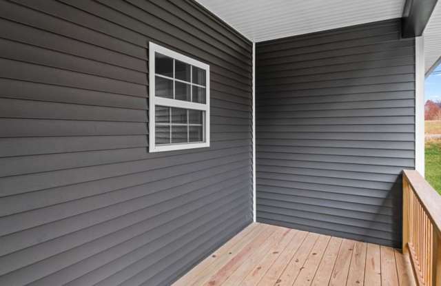 100 Lowball Lane Gallery 4