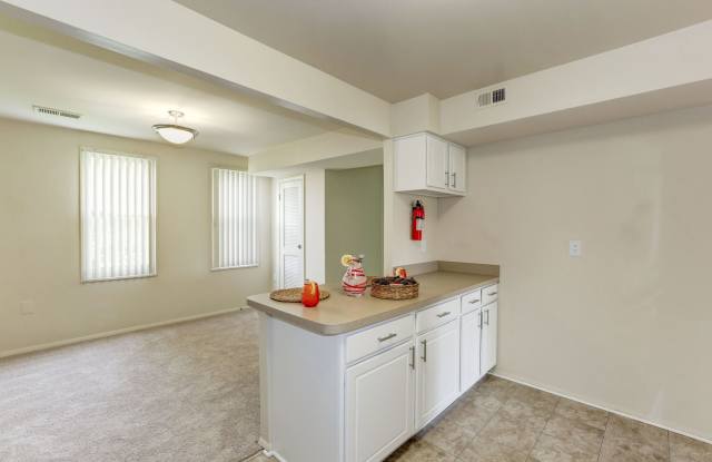 Mayfair House Apartments Gallery 4