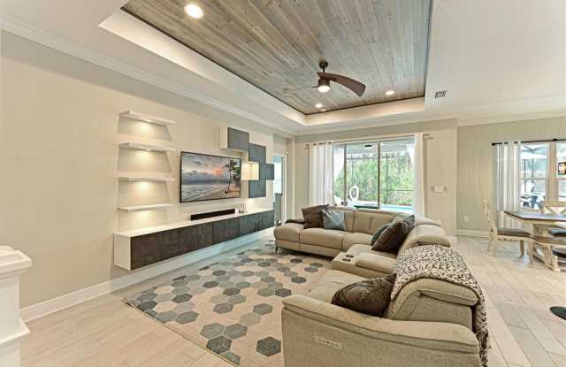 3522 SHIMMERING OAKS Drive Gallery 4