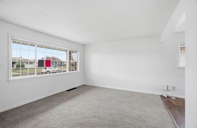 3917 East Fairview Avenue Gallery 4