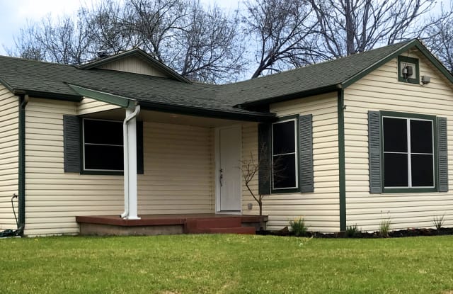 213 Byron St - 213 Byron Street, Fort Worth, TX 76114