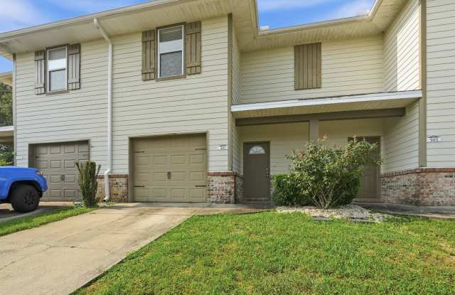 Beautiful Townhome in Arbor Lakes! photos photos