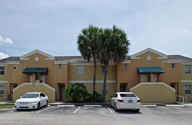 2431 NW 56th Avenue unit: 201 photos photos