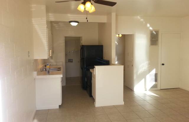 1BD/1BA close to Moana/So. Virginia $1,350 avail immediately photos photos