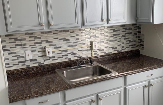 424 N ROBINSON STREET - 424 North Robinson Street, Baltimore, MD 21224