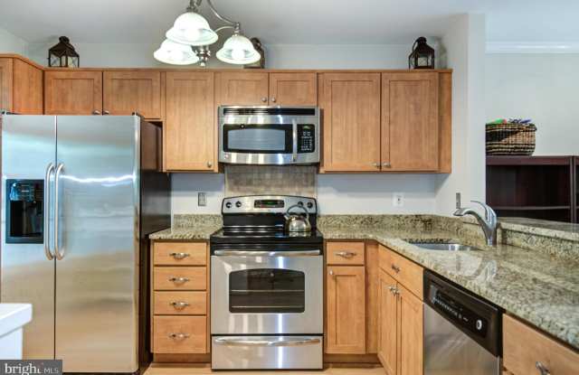 2856 YARLING COURT Gallery 3