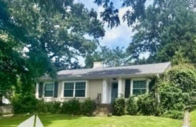 3BR / 1.5 Bath Home in Crestwood North - Birmingham, AL photos photos