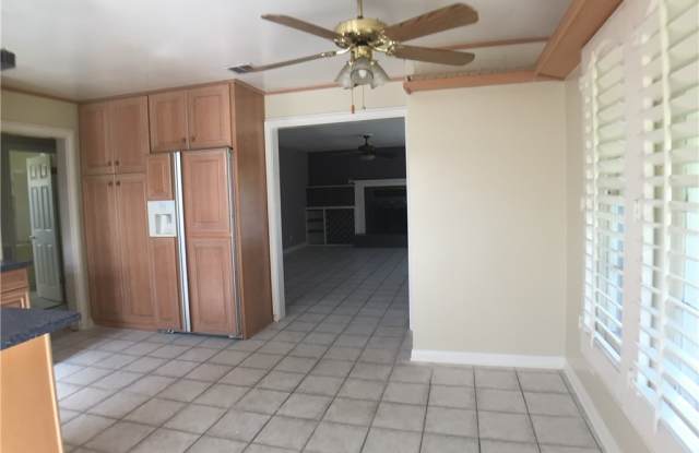 4691 Valley View Avenue Gallery 4