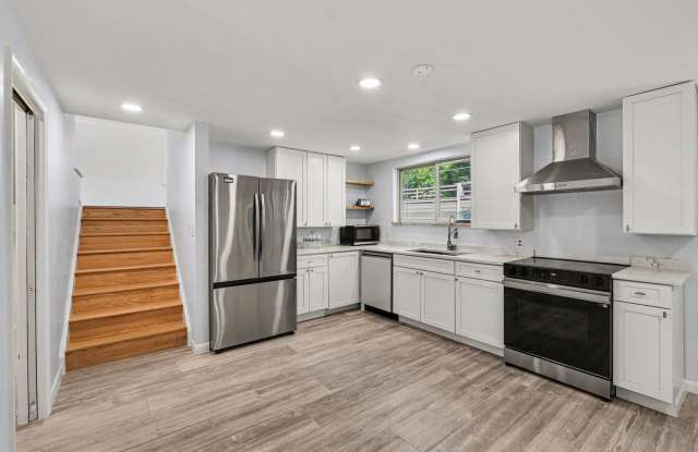 Remodeled 4-Bedroom Home on Corner Lot Gallery 3