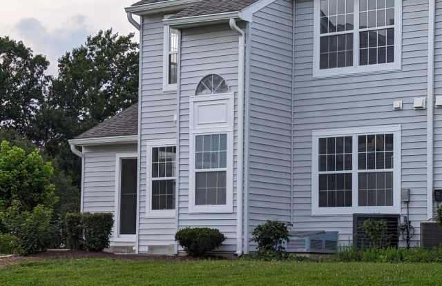 1076 SPRING VALLEY Court - 1076 Spring Valley Court, Oxon Hill, MD 20744