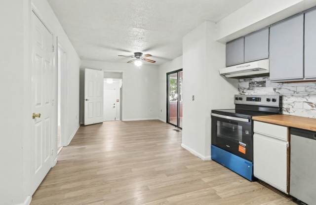 738 Fox Chase Cir Gallery 2