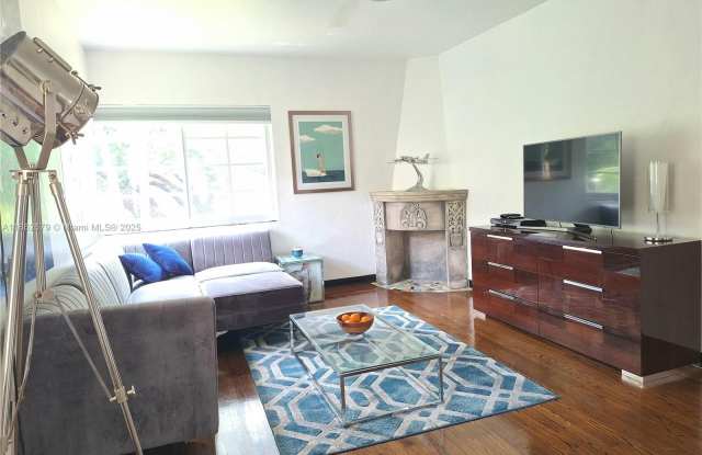 1227 Meridian Ave photos photos