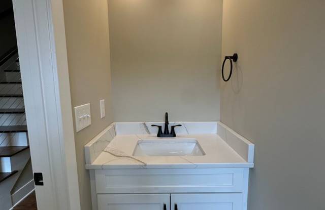 Beautiful new townhouse located in the new Augusta Springs subdivision! photos photos