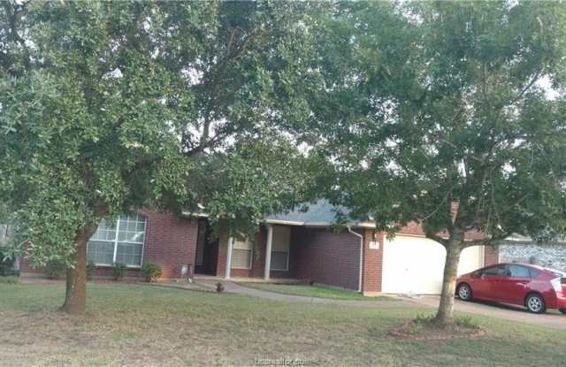 712 Hasselt Street - 712 Hasselt Street, College Station, TX 77845