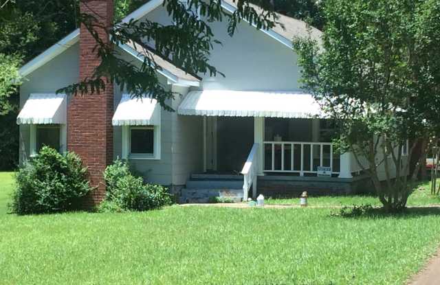HOGANSVILLE- 1143 Blue Creek Rd 2 Bedroom 1 Bath Beautiful Country Setting Lot photos photos