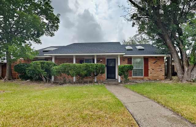3418 Flagstone Dr - 3418 Flagstone Drive, Garland, TX 75044