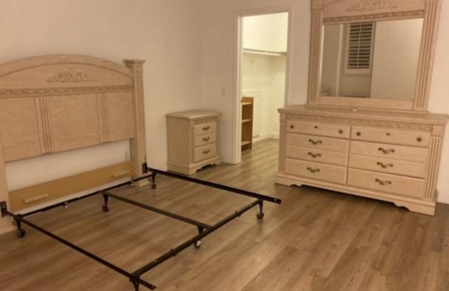 13238 Wooden Gate Way Gallery 4