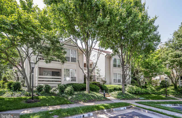 4555 INTERLACHEN COURT Gallery 3