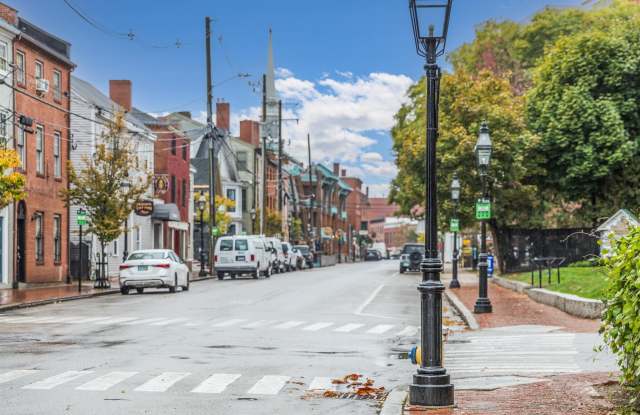 135 Daniel Street - 135 Daniel Street, Portsmouth, NH 03801