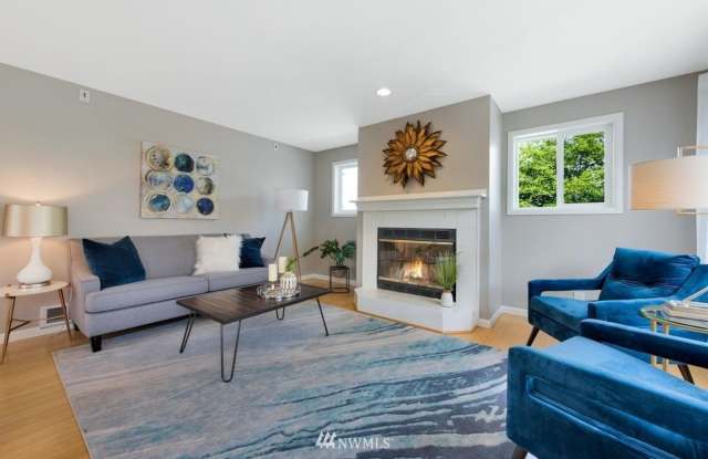 Spacious 2 Bedroom Condo in Queen Anne available NOW for $3650! Gallery 4