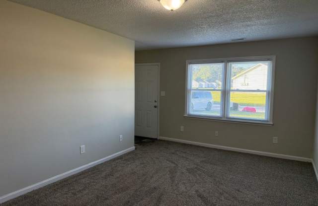 Nice 2 bedroom, 1 bath Duplex Gallery 4