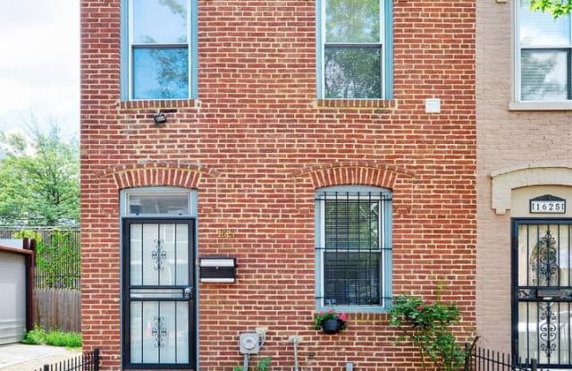 1627 5TH ST NW - 1627 5th Street Northwest, Washington, DC 20001