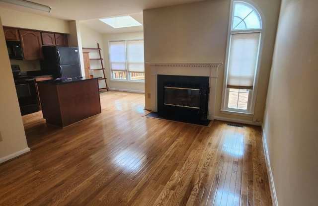 7766 BLACK HORSE Court Gallery 4