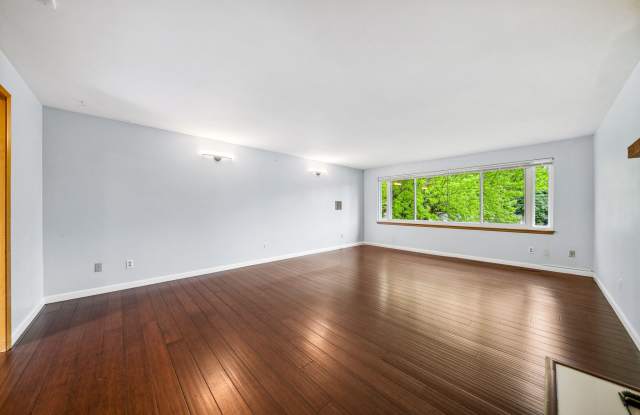 712 Van De Vanter Ave # A Gallery 3