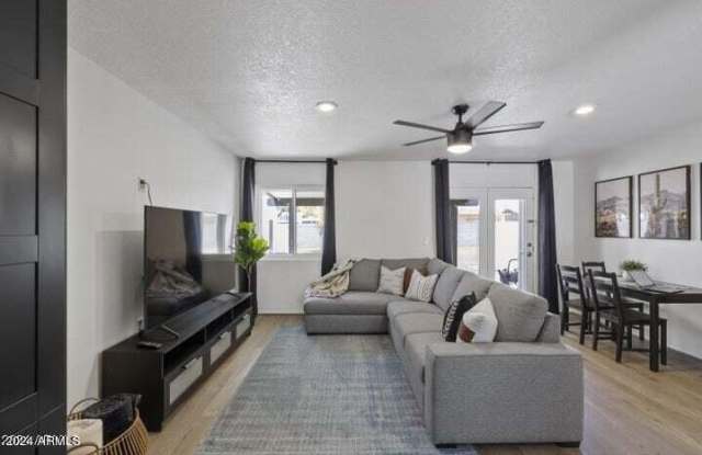 2554 E VILLA RITA Drive Gallery 4
