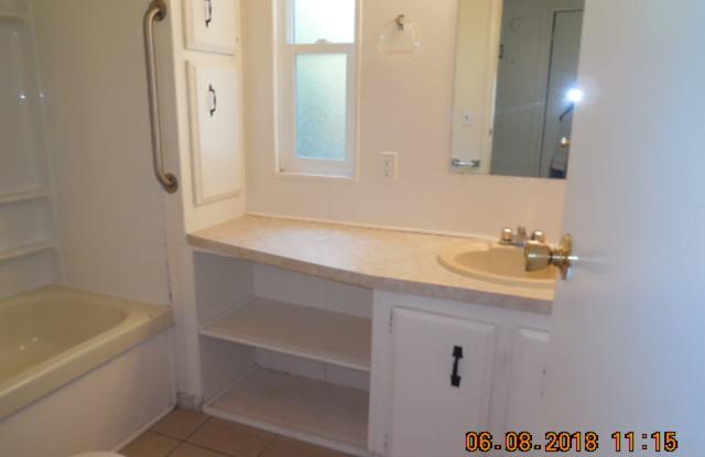 1500 S Columbus Ave #40 - James Miller Gallery 4