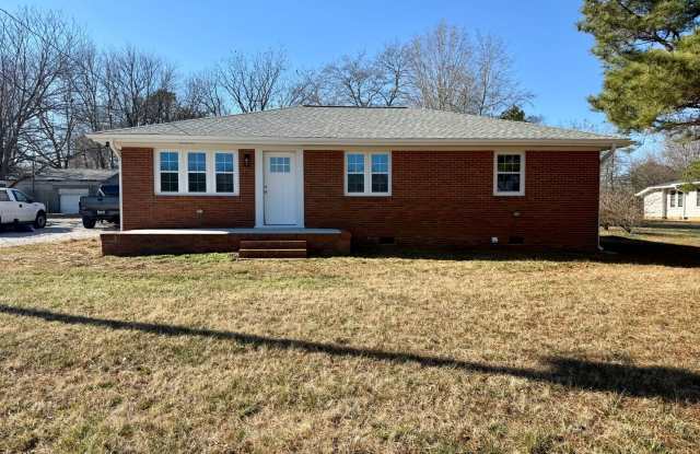 Completely Remodeled Home For Rent! photos photos