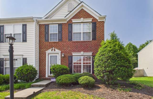 Great News! $500 Off on the First Month's Rent! Charming 3-Bedroom Townhome in Magnolia Pointe available NOW! photos photos