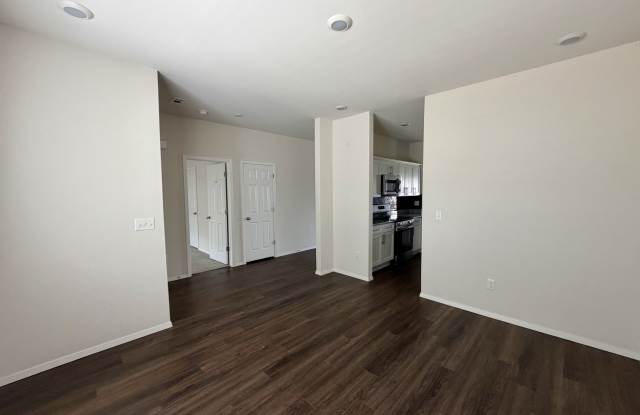 2960 West McLaren Drive Gallery 3