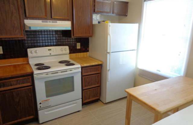 8284 CRESTMONT CIR Gallery 4