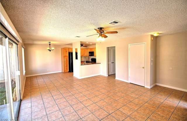 2349 Canfield Drive Gallery 4