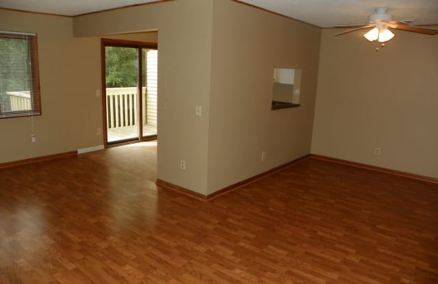 2912 Mounds View Blvd - 2912 Mounds View Blvd, Mounds View, MN 55112