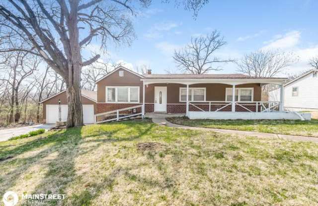 6802 Scenic Drive - 6802 Scenic Drive, Kansas City, MO 64133