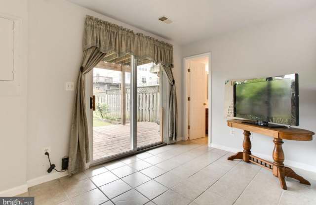 24676 NETTLE MILL Square Gallery 4