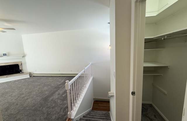 708 South 16th Avenue - 1 Gallery 3