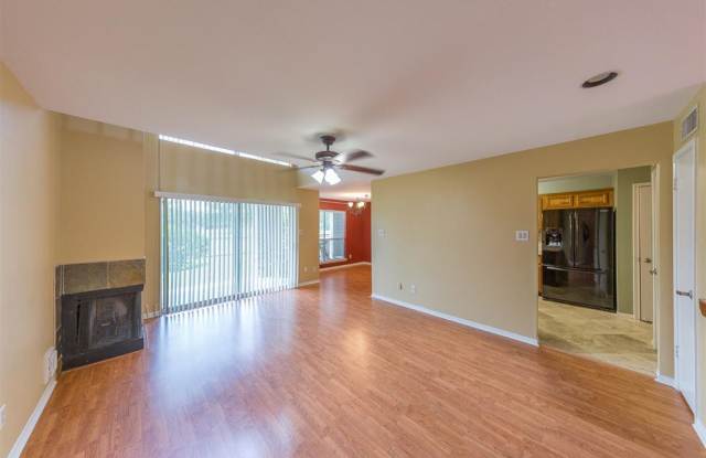 15916 Seahorse Drive Gallery 3