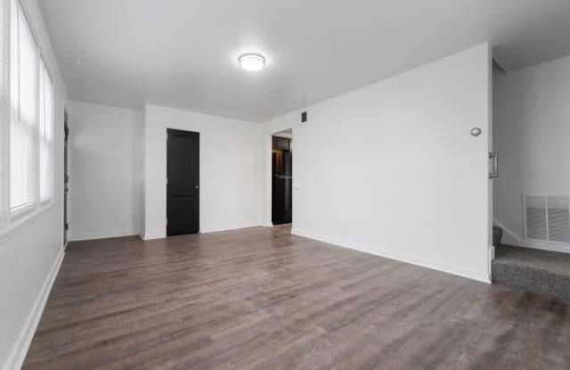 3 Bedroom with Central AC photos photos