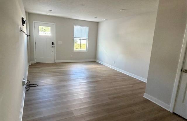 1288 Divot Circle Gallery 4