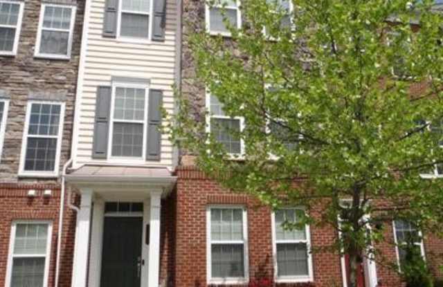 43553 WHEADON TERRACE - 43553 Wheadon Terrace, South Riding, VA 20152
